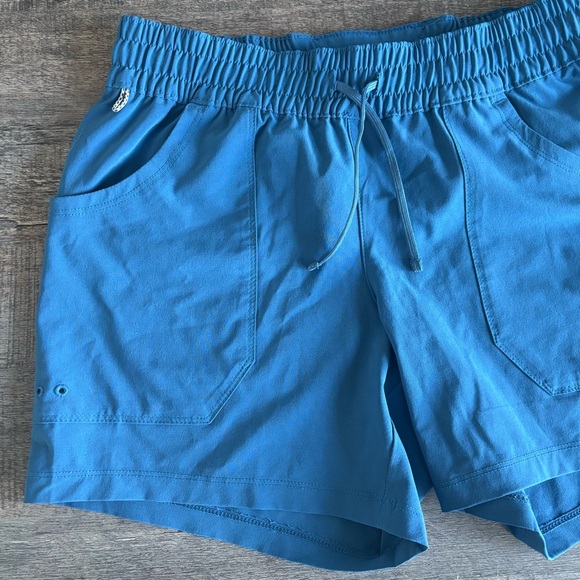 • [Columbia] Drawstring Shorts • - Picture 3 of 10